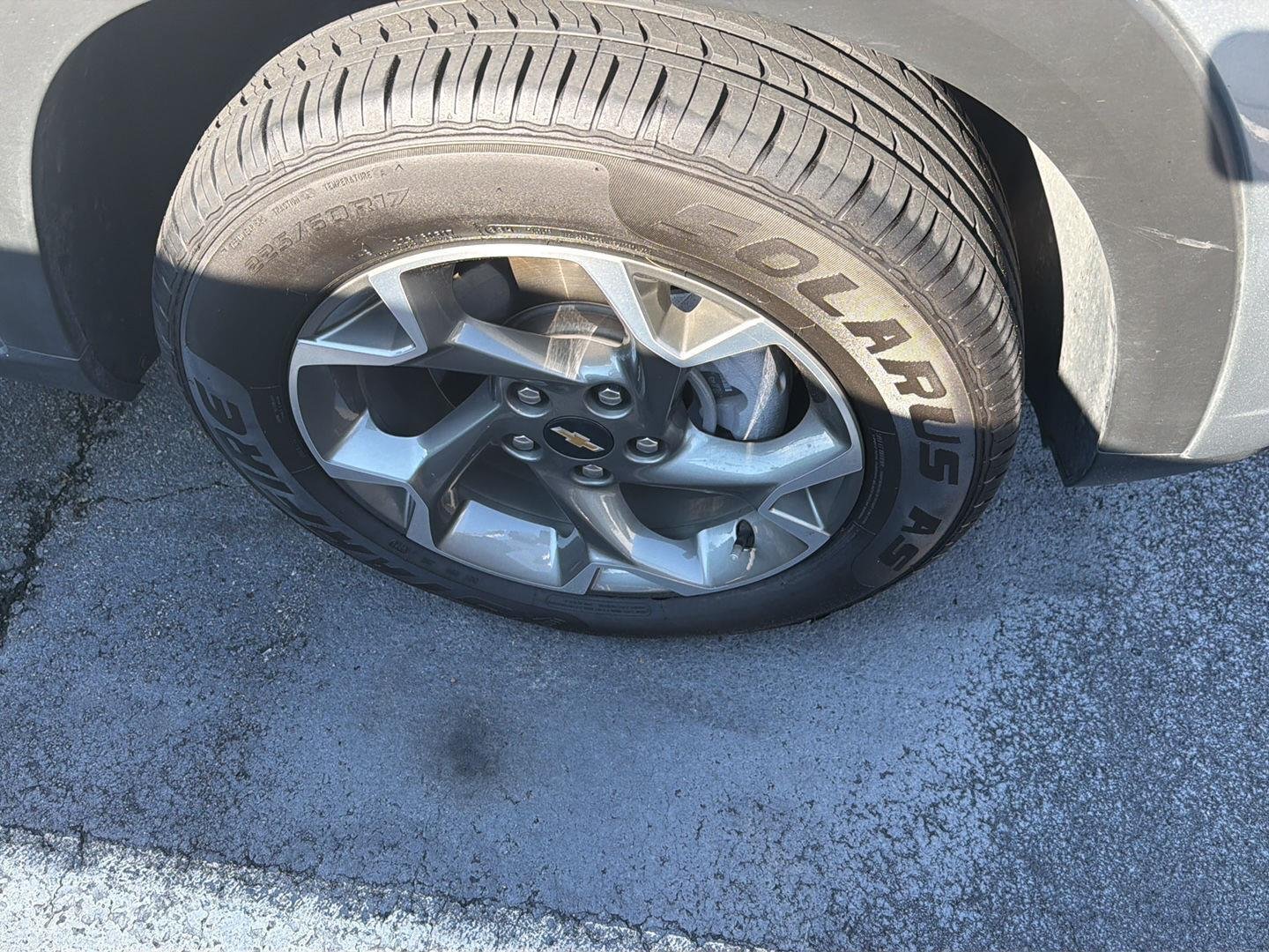 Used 2025 Sterling Gray Metallic Chevrolet LT image 7