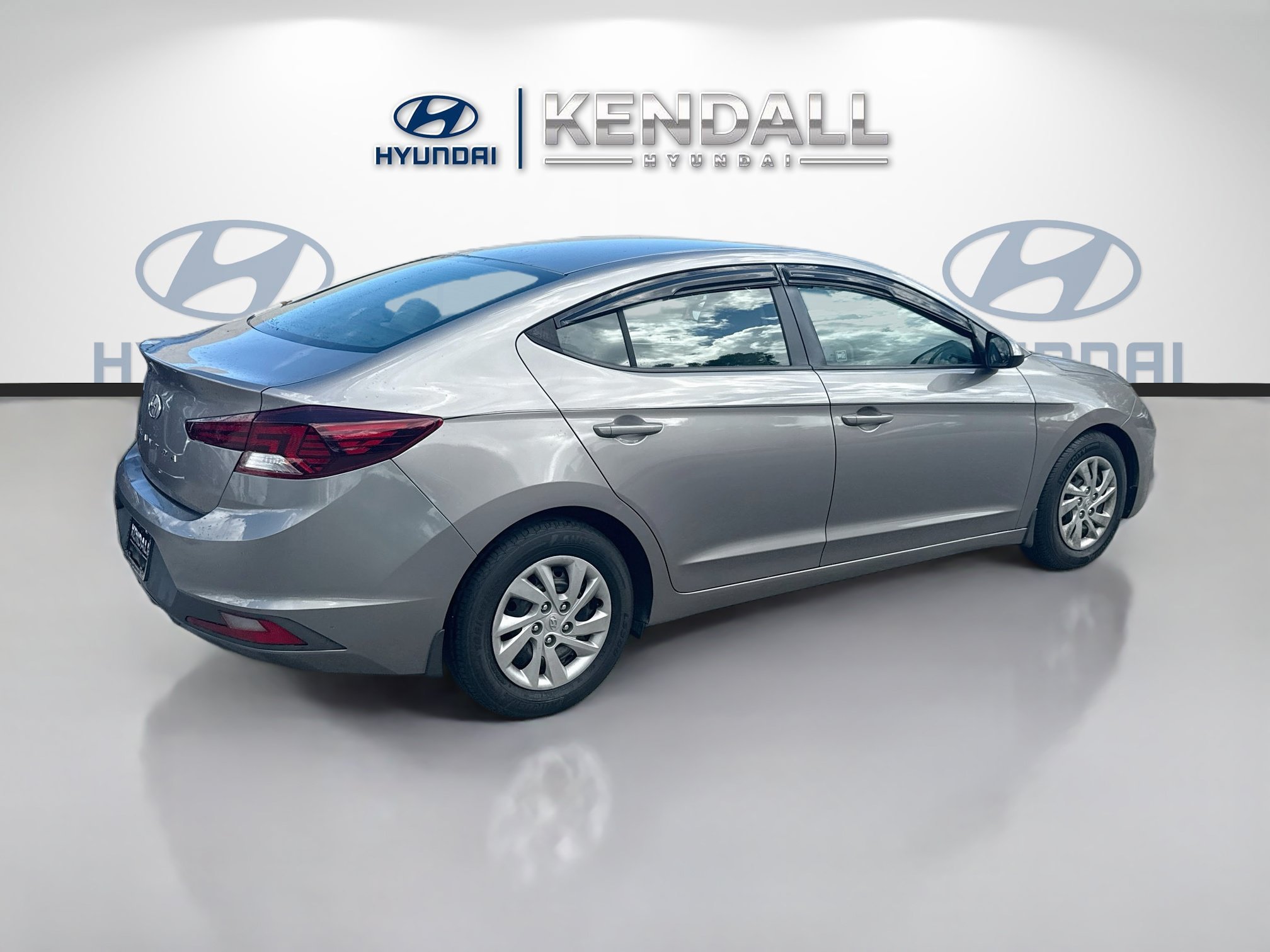 2020 Hyundai Elantra SE - Photo 6