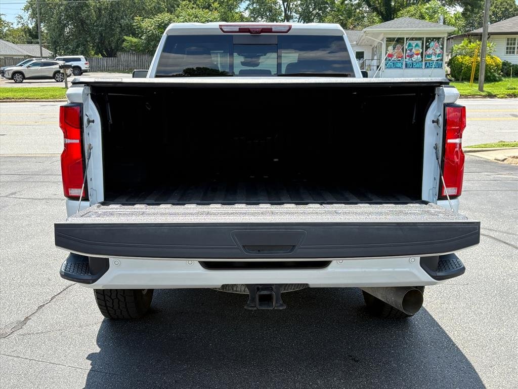 Used 2025 Summit White Chevrolet High Country image 23