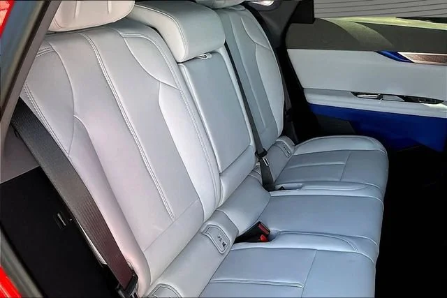 2026 Cadillac OPTIQ Sport - Photo 10