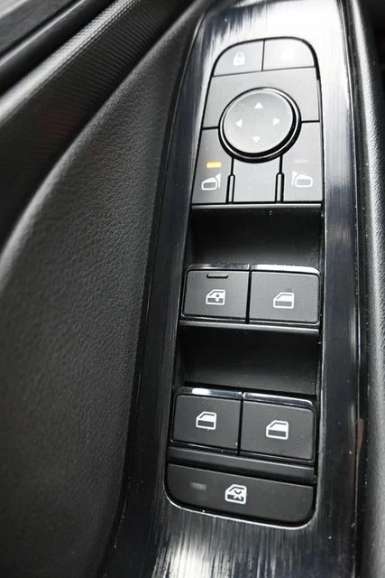 Used 2024 Red Nissan S image 22