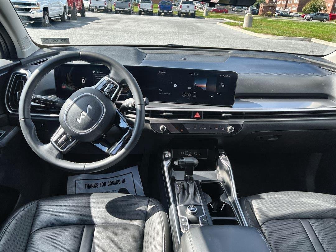 2025 Kia Sorento S - Photo 10