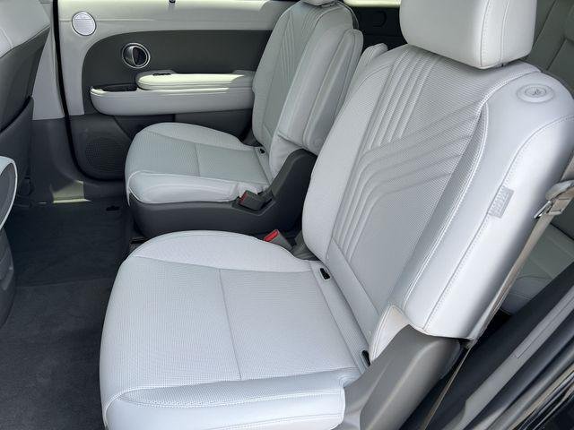New 2026 Black Hyundai Blue SEL 7P image 34
