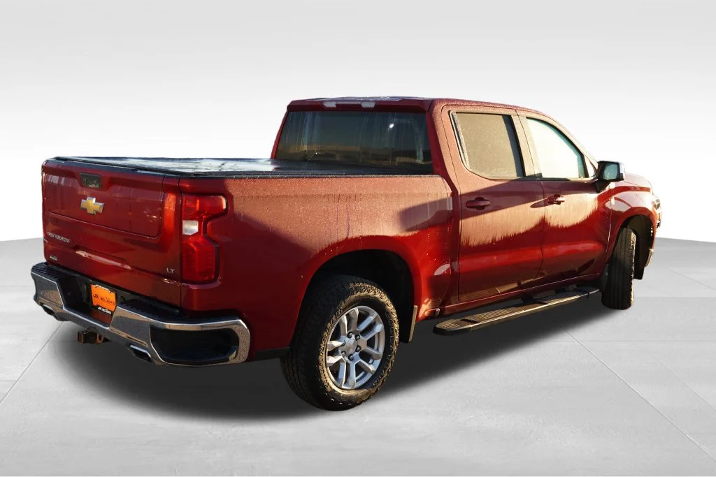 Used 2022 Cherry Red Tintcoat Chevrolet LT image 5