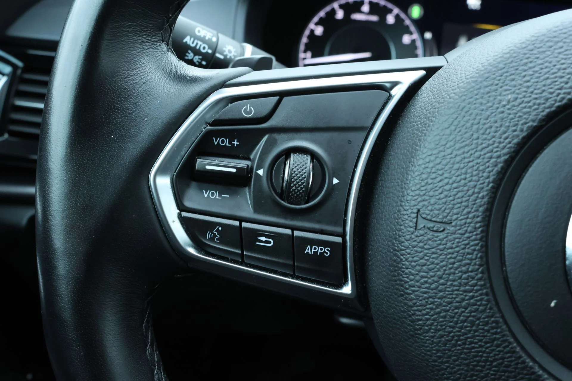 2025 Acura RDX Base - Photo 9