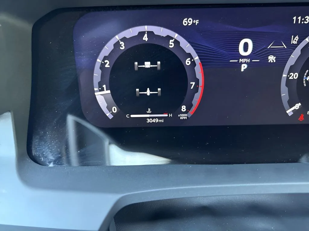 Used 2025  Toyota SR image 23