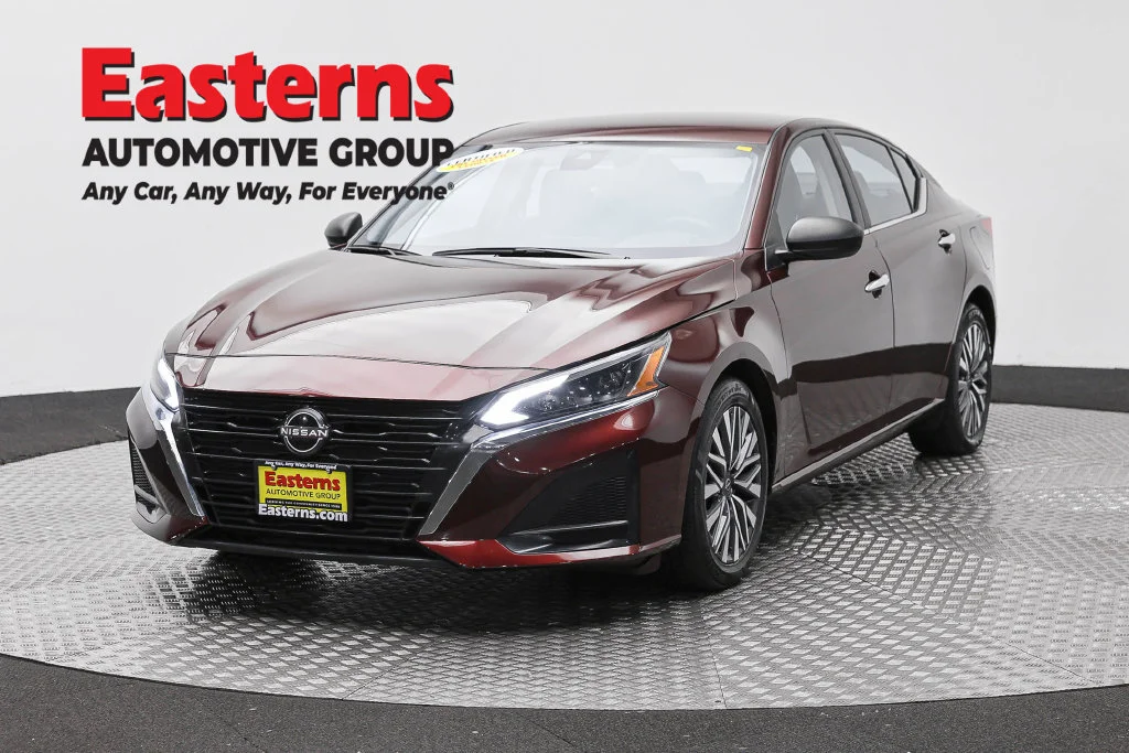 Used 2024 Red Nissan 2.5 SV image 26