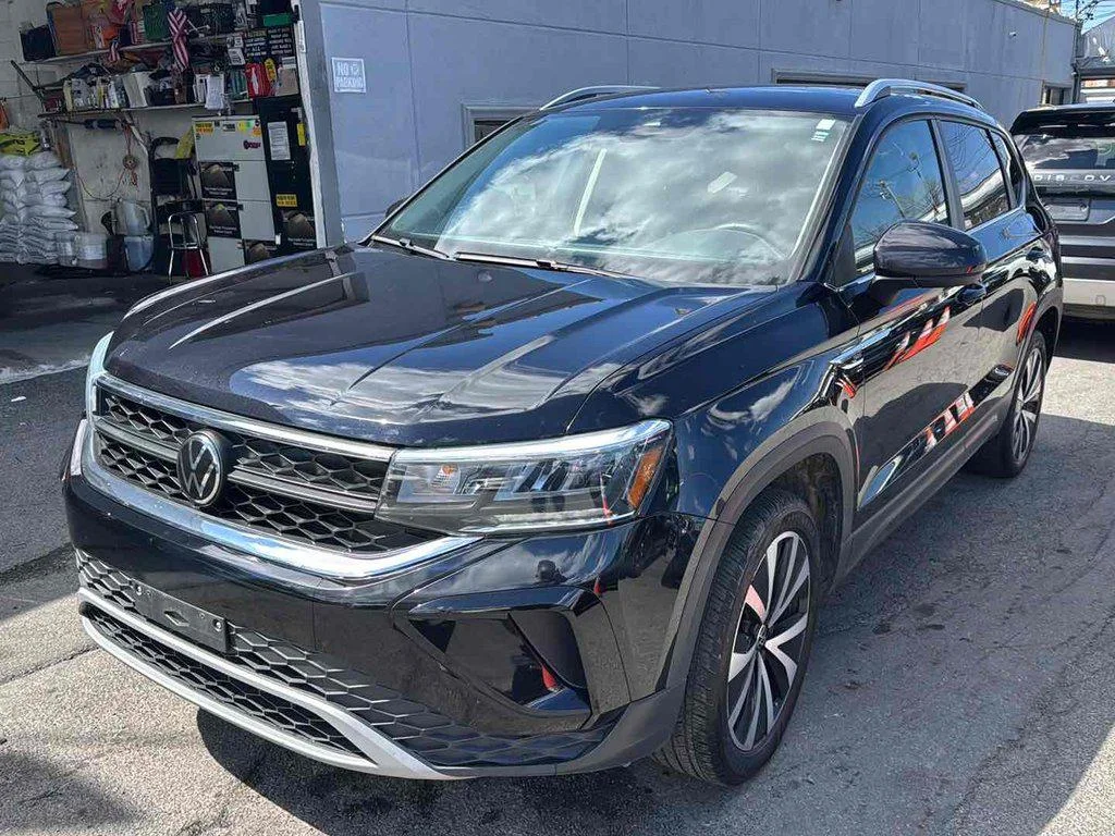 2024 Volkswagen Taos SE