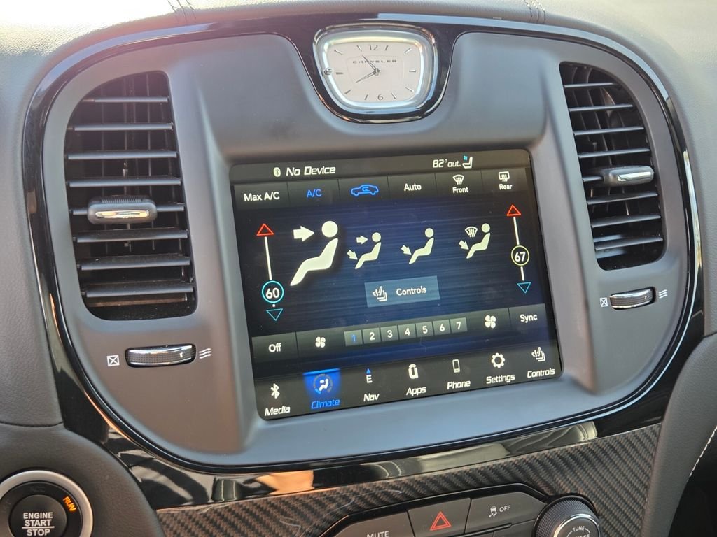 Used 2023 White Chrysler C image 32