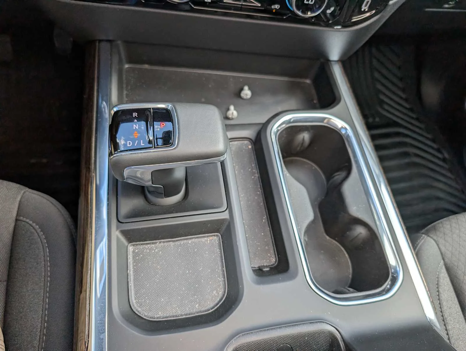 New 2026 Sterling Metallic GMC Elevation image 26