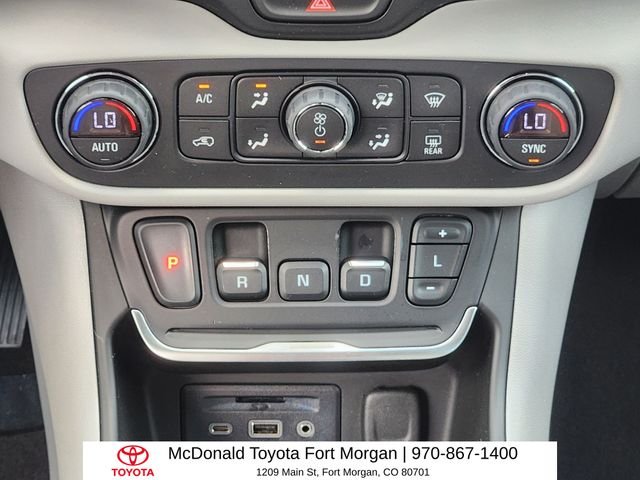 Used 2018 Gray GMC SLT image 21