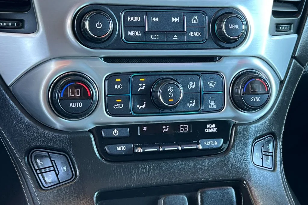 Used 2019 Black GMC SLT image 25
