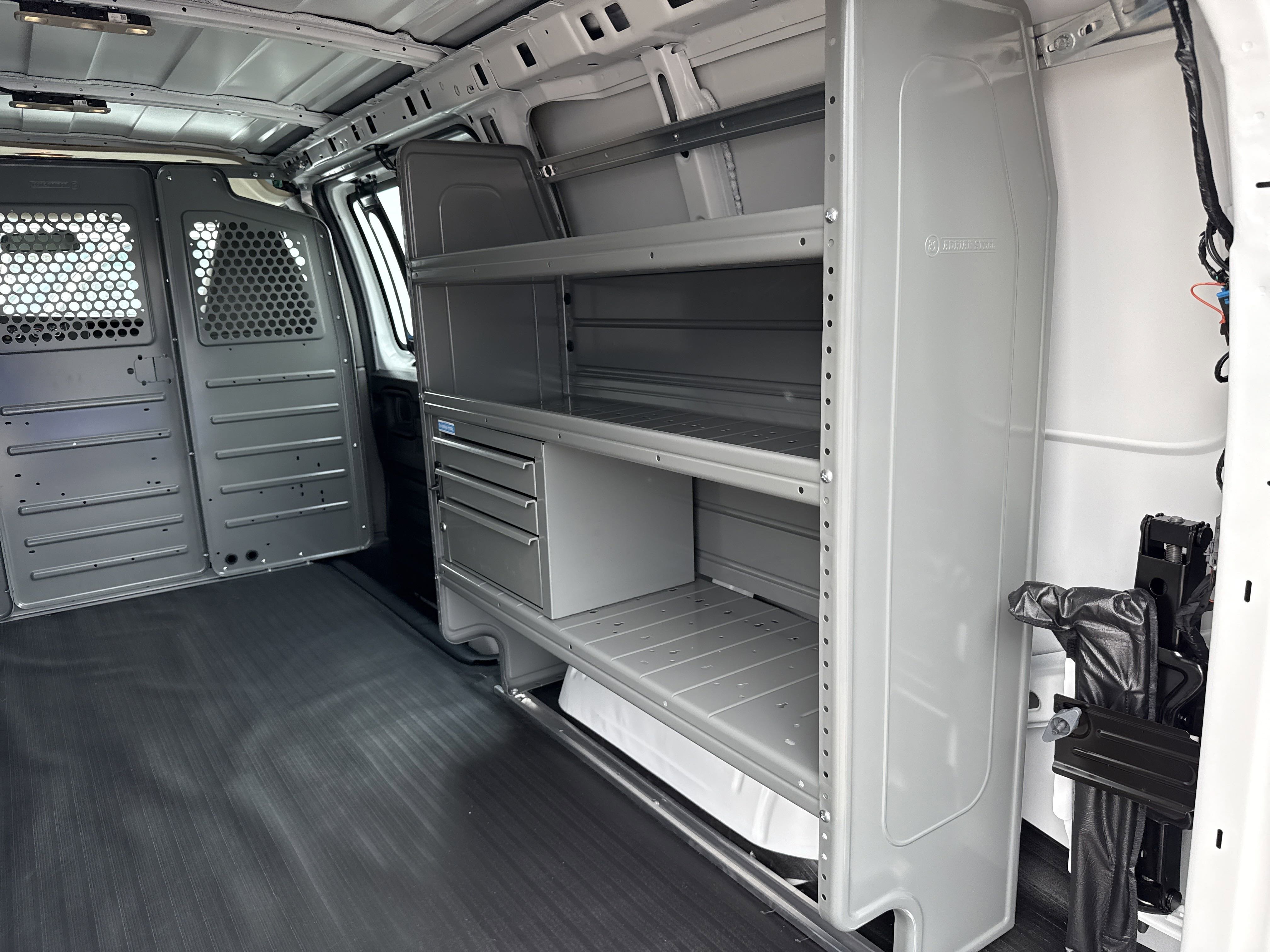 2025 Chevrolet Express Cargo Work Van - Photo 25