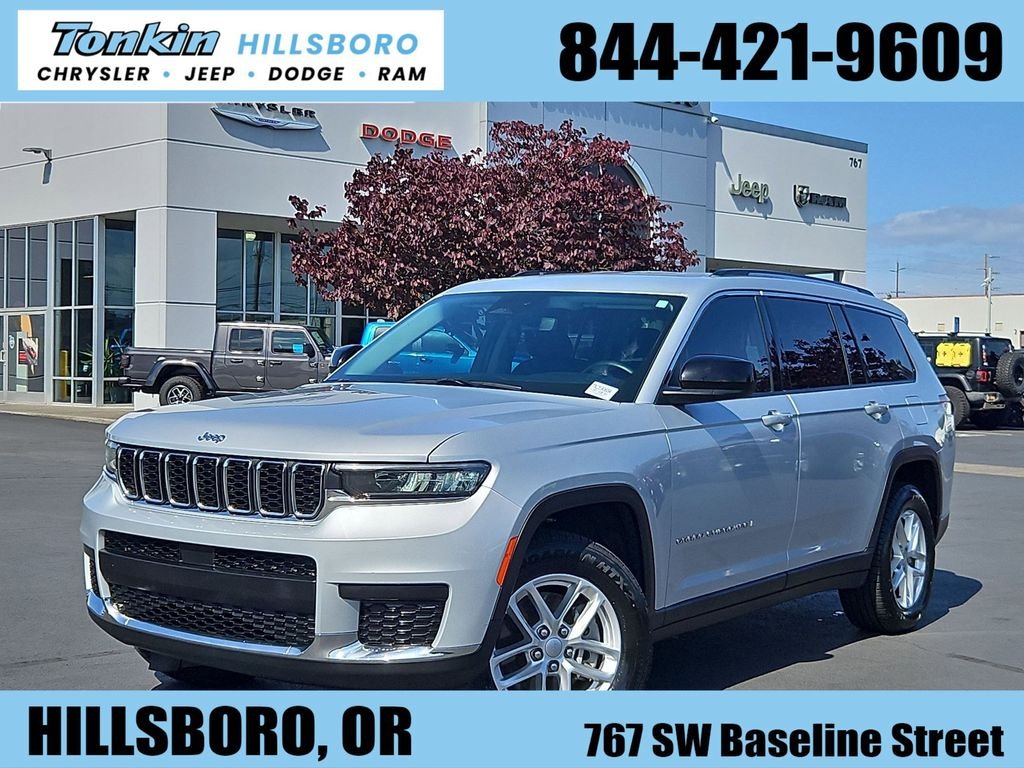 2022 Jeep Grand Cherokee L Laredo 4x4's photo