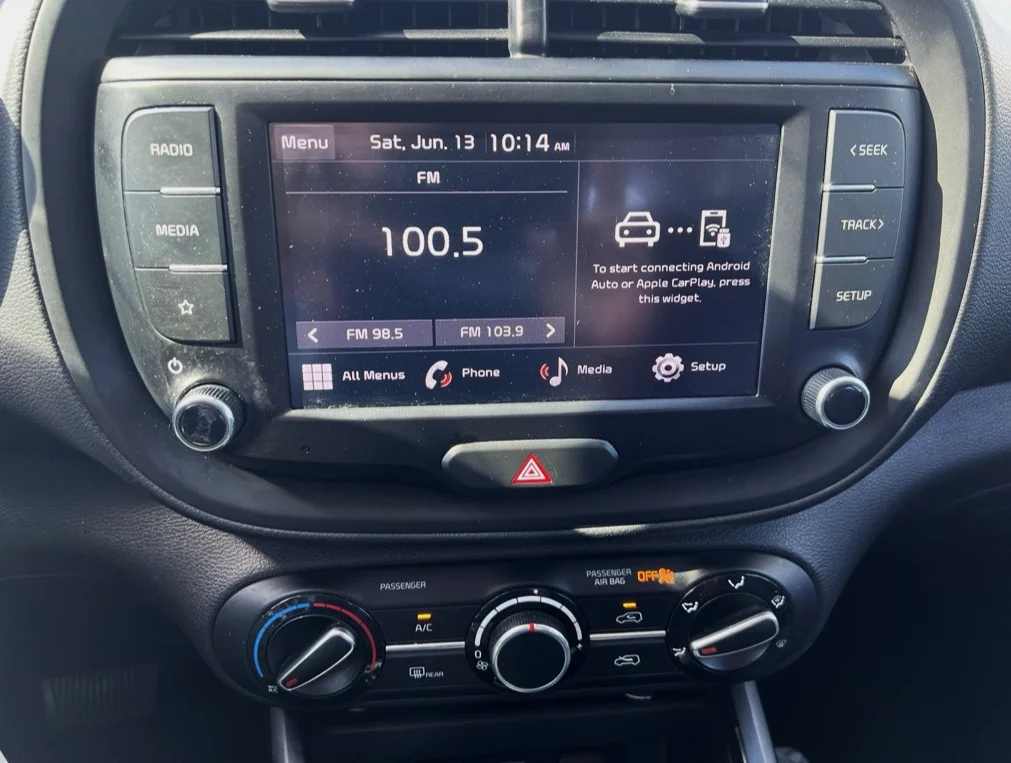 2023 Kia Soul LX - Photo 10