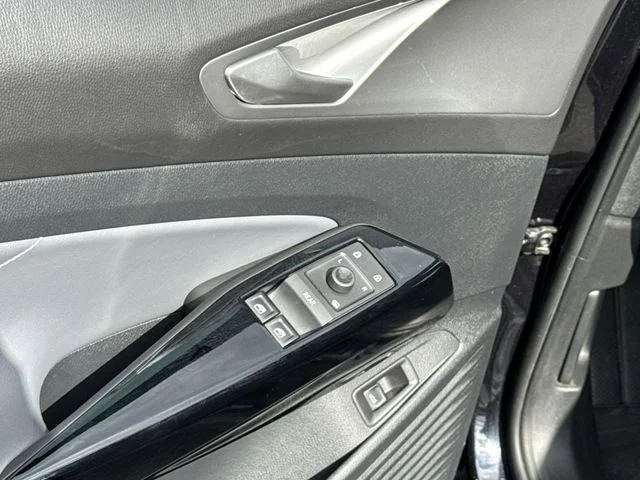Certified Used 2023 Deep Black Volkswagen Pro S image 40