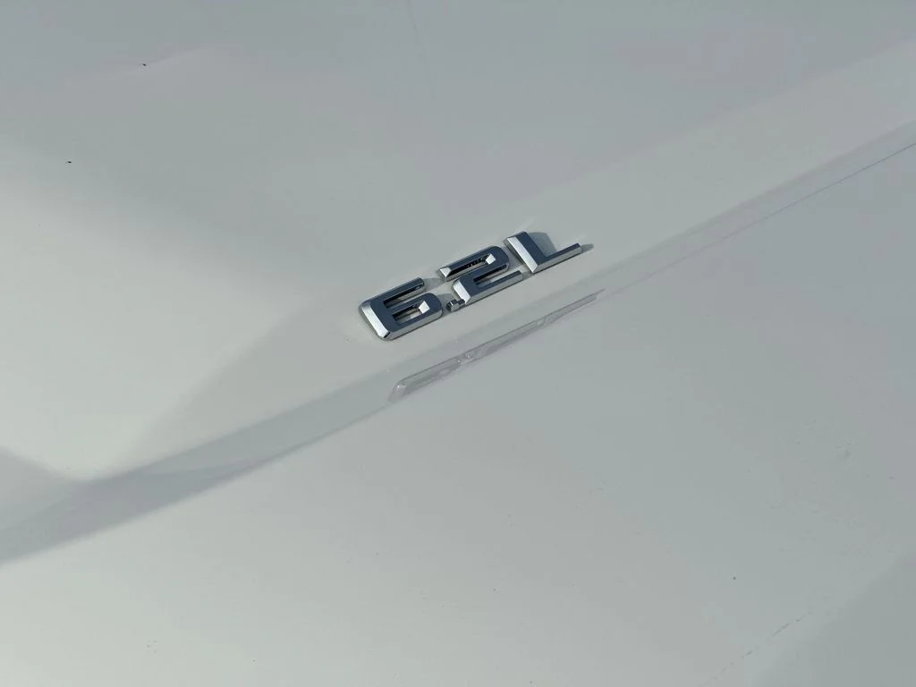 Used 2021 White Chevrolet LTZ image 16