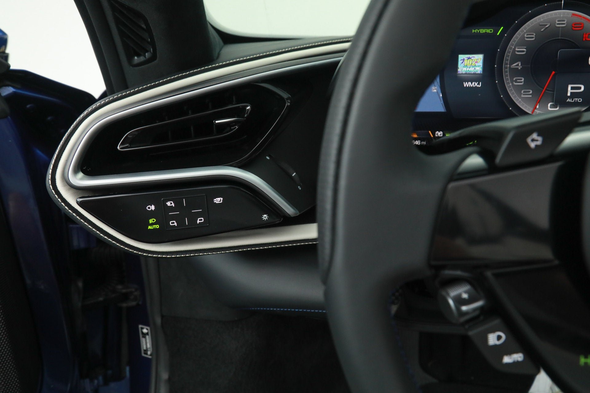 Used 2023 Blue Ferrari  image 31
