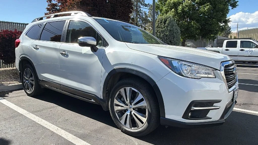 2021 Subaru Ascent Touring's photo