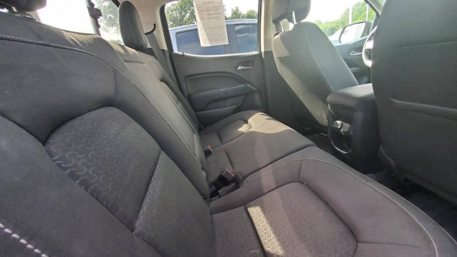 Used 2018 RED QUARTZ TINTCOAT GMC 2WD SLE image 6