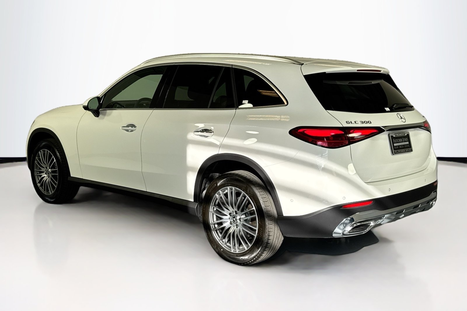 Certified Used 2026 Polar White Mercedes-Benz GLC 300 image 7