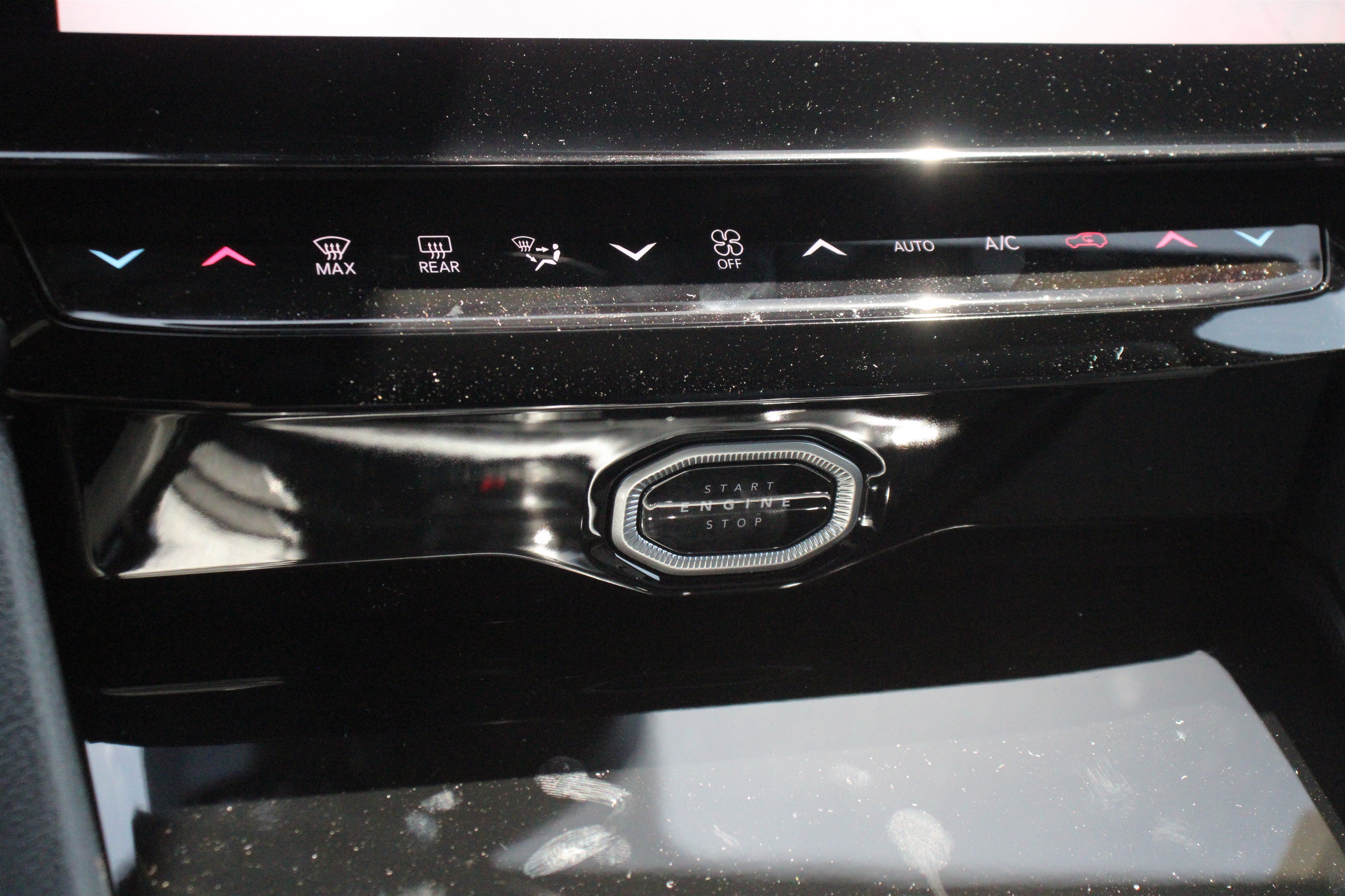 New 2026 Silver Zynith Jeep 85th Anniversary Edition image 20