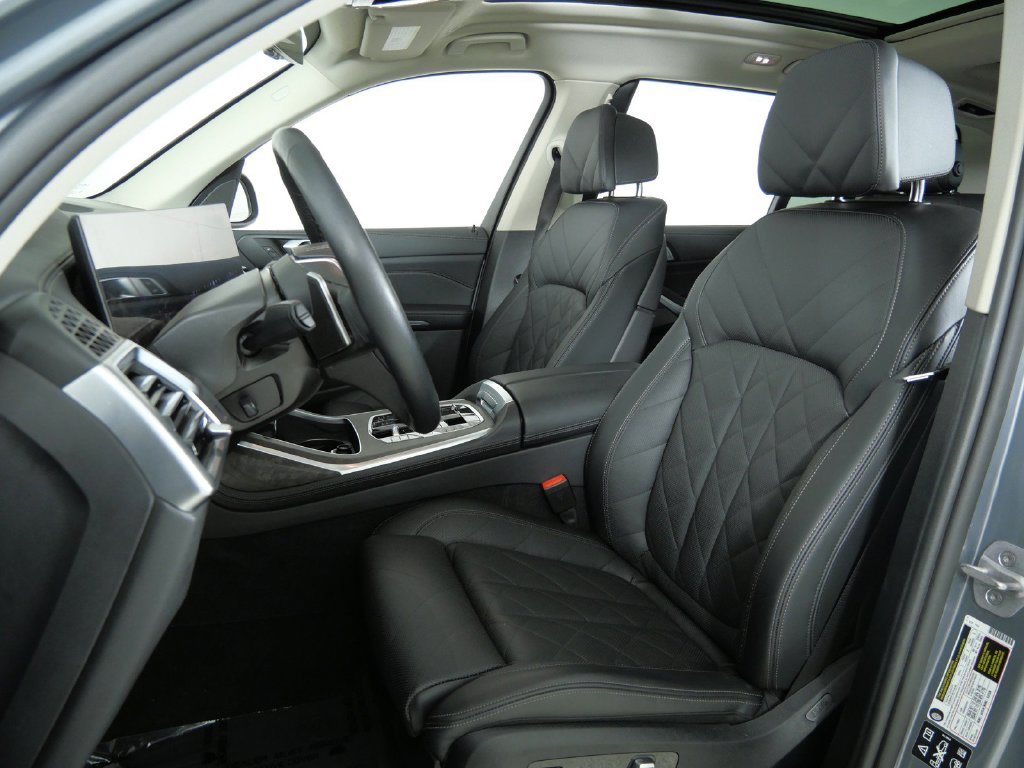 Certified Used 2025 Skyscraper Grey Metallic BMW xDrive40i image 43