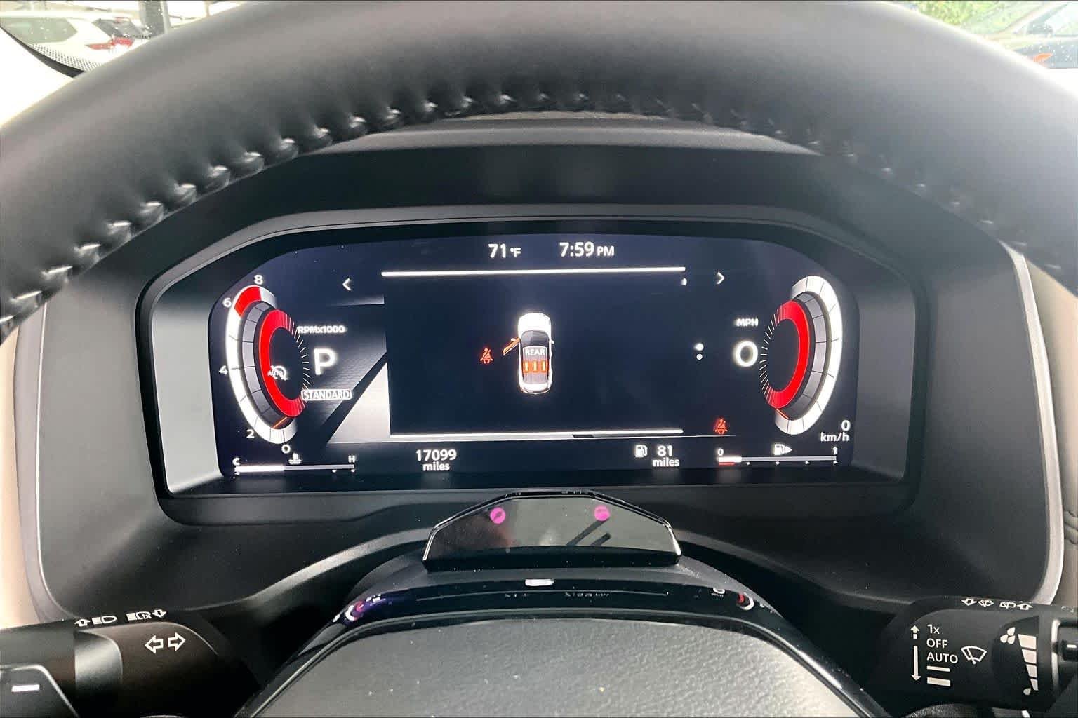 Certified Used 2025 Everest White Pearl/Super Black Nissan SL image 26