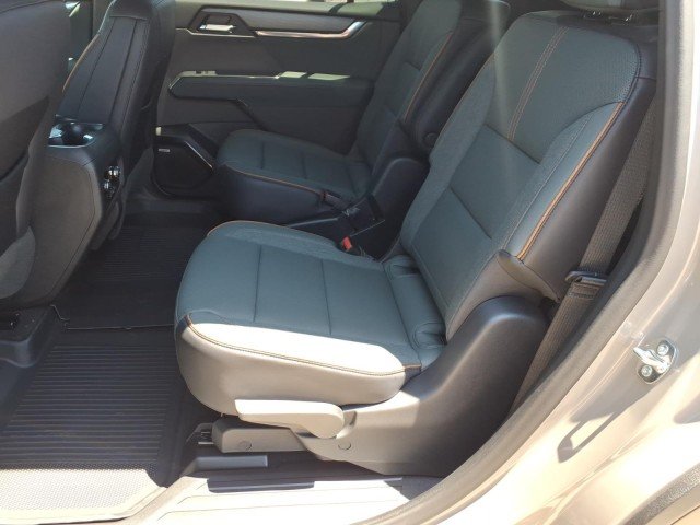 2026 GMC Acadia AT4 - Photo 16