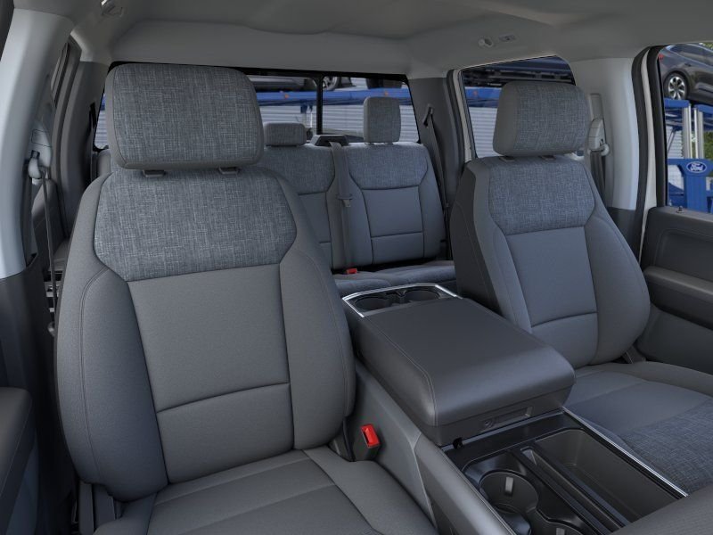 New 2026 Oxford White Ford XLT image 10