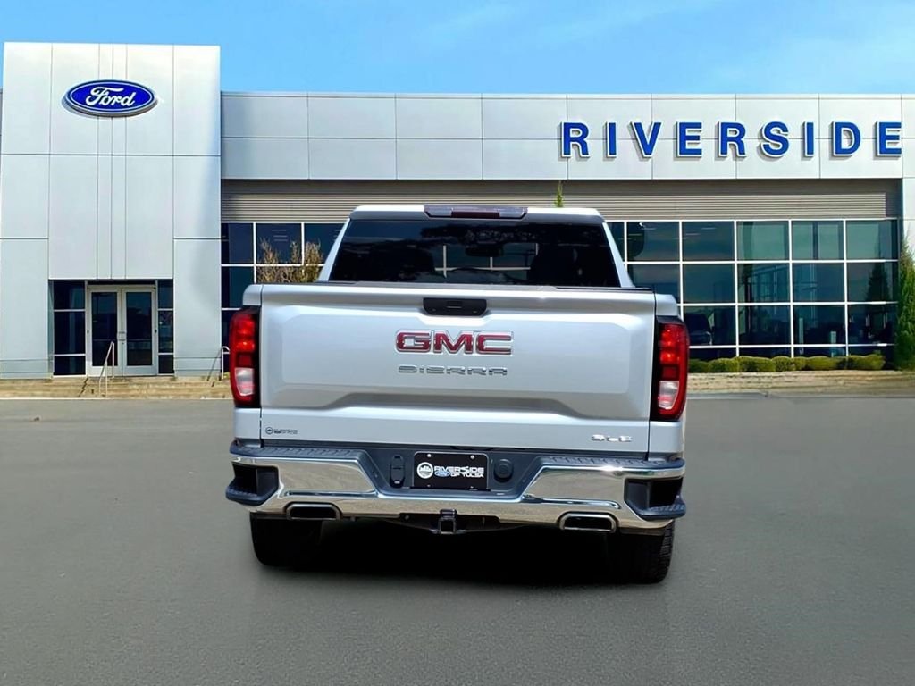 Used 2020 Quicksilver Metallic GMC SLE image 6