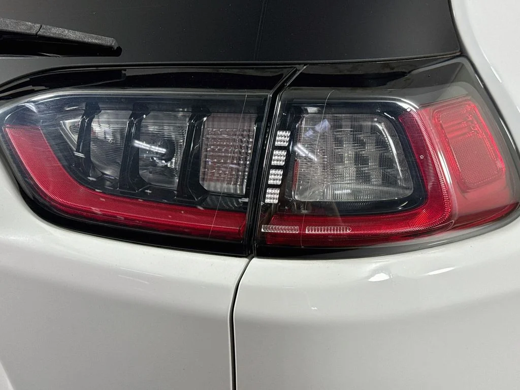 Used 2020 White Jeep Latitude Plus image 31