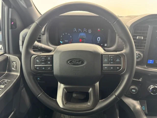 Used 2024 Avalanche Ford XLT image 26