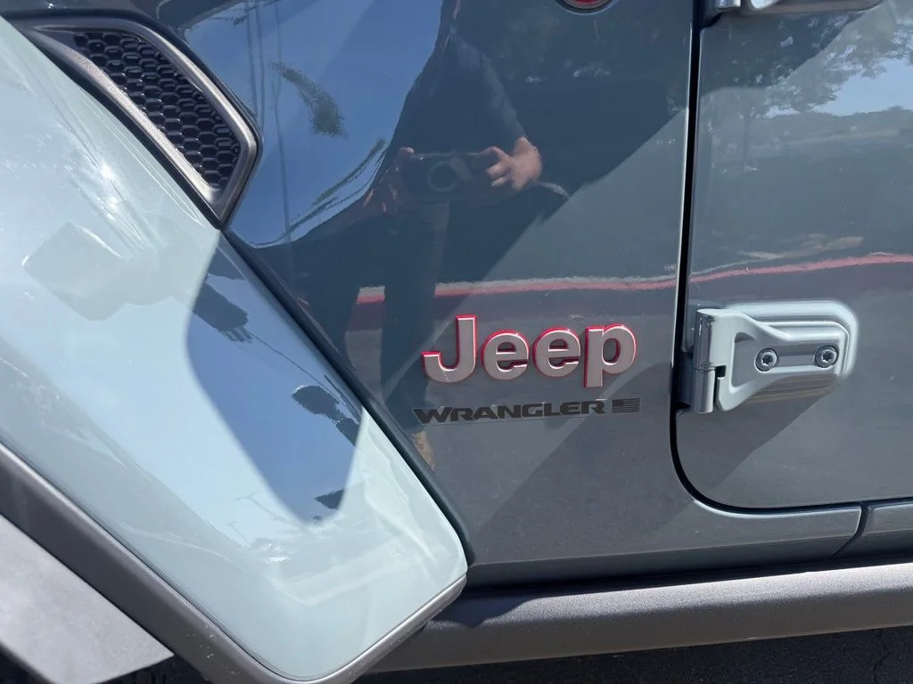 Used 2026 Gray Jeep Rubicon X image 7