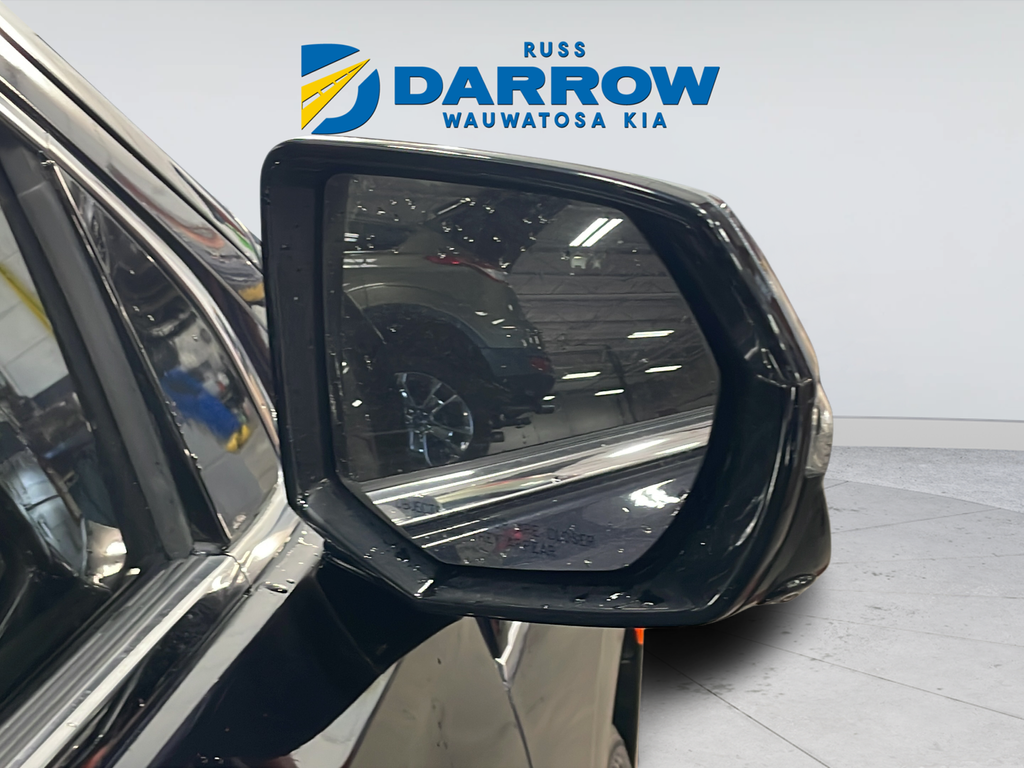 Used 2023 Silver GMC Denali image 42