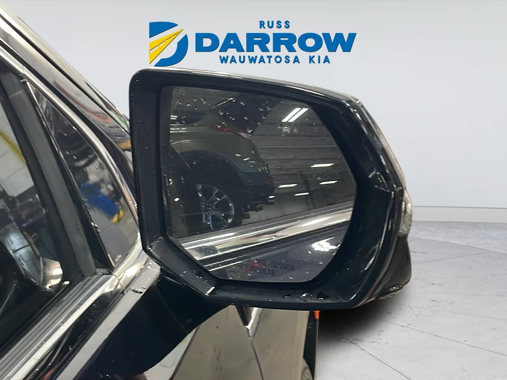 Used 2023 Silver GMC Denali image 42