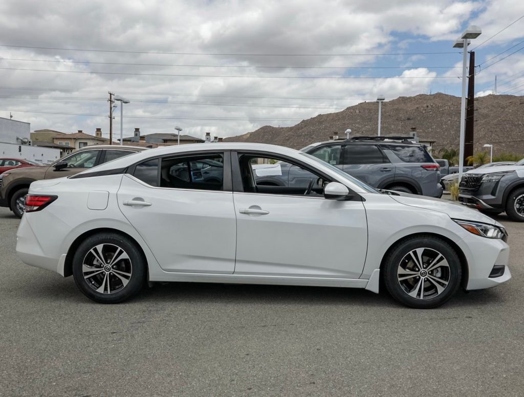 Used 2021 White Nissan SV image 2