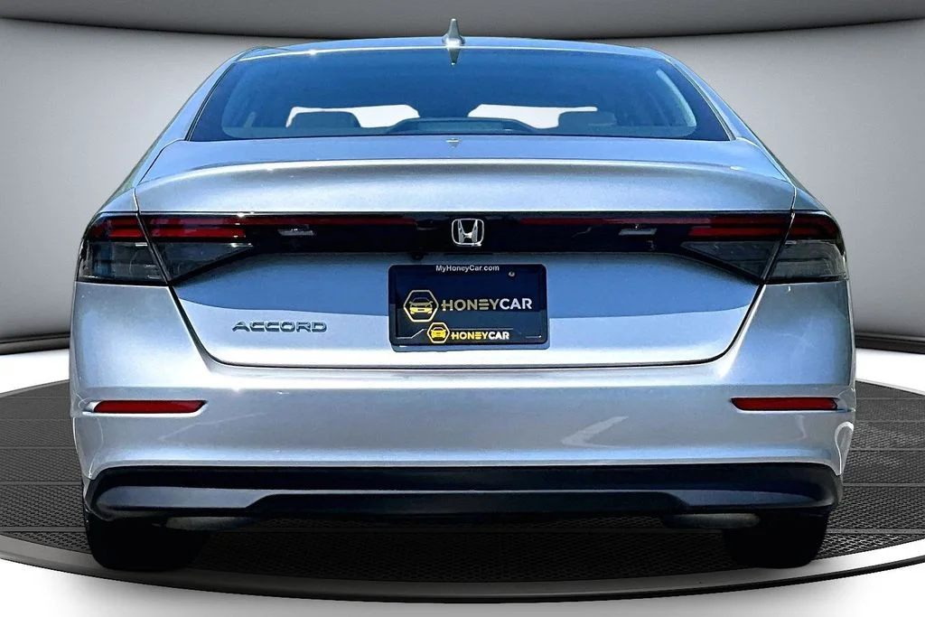 Used 2024 Meteorite Gray Metallic Honda EX image 5