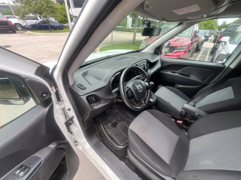 Used 2016 Bright White Ram Tradesman image 24