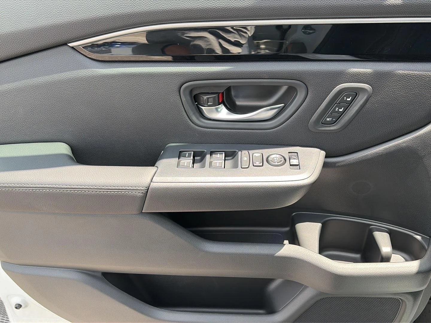 New 2026 Platinum White Pearl Honda EX-L image 14