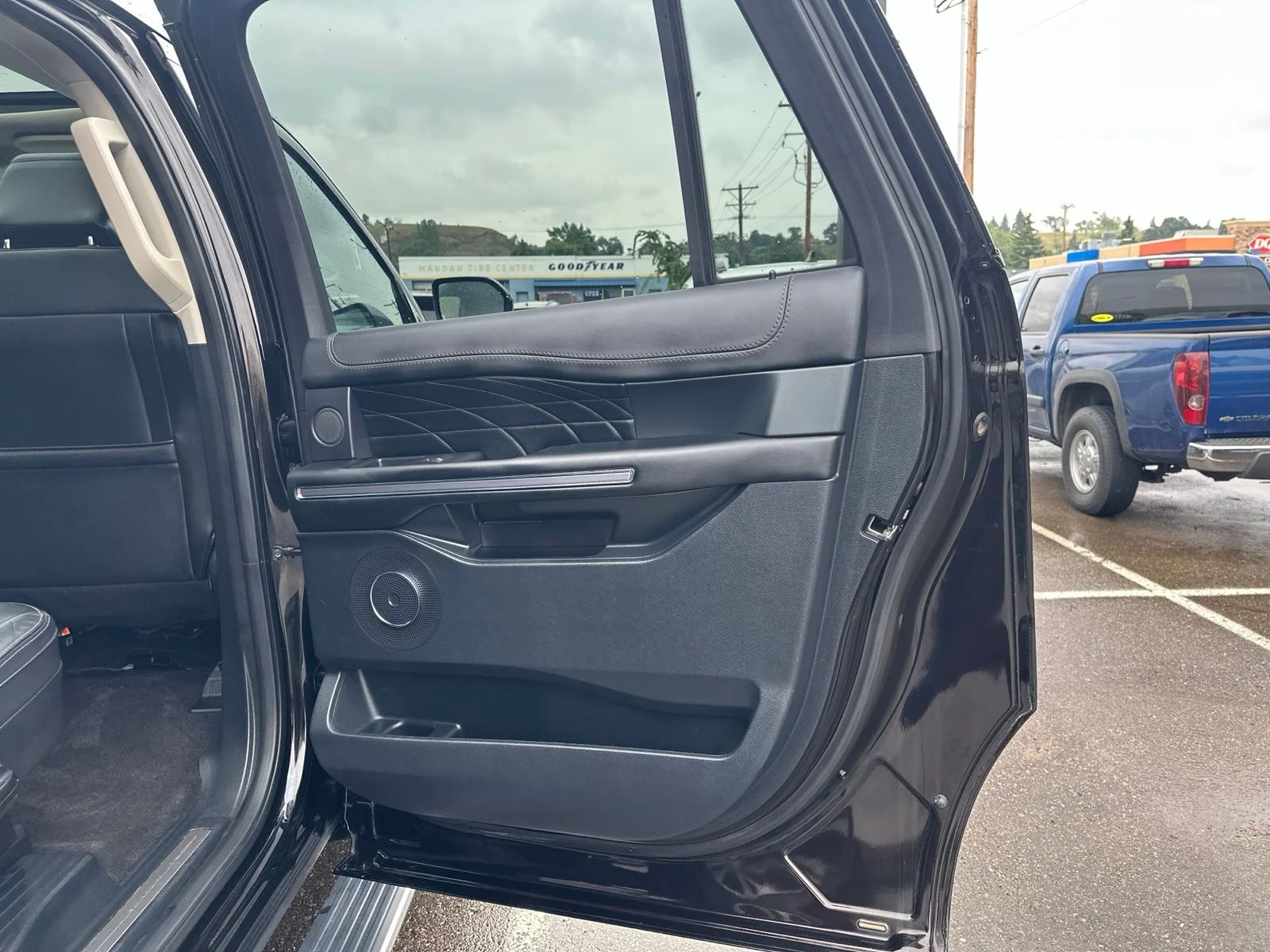 Used 2021 Brown Ford Platinum image 42