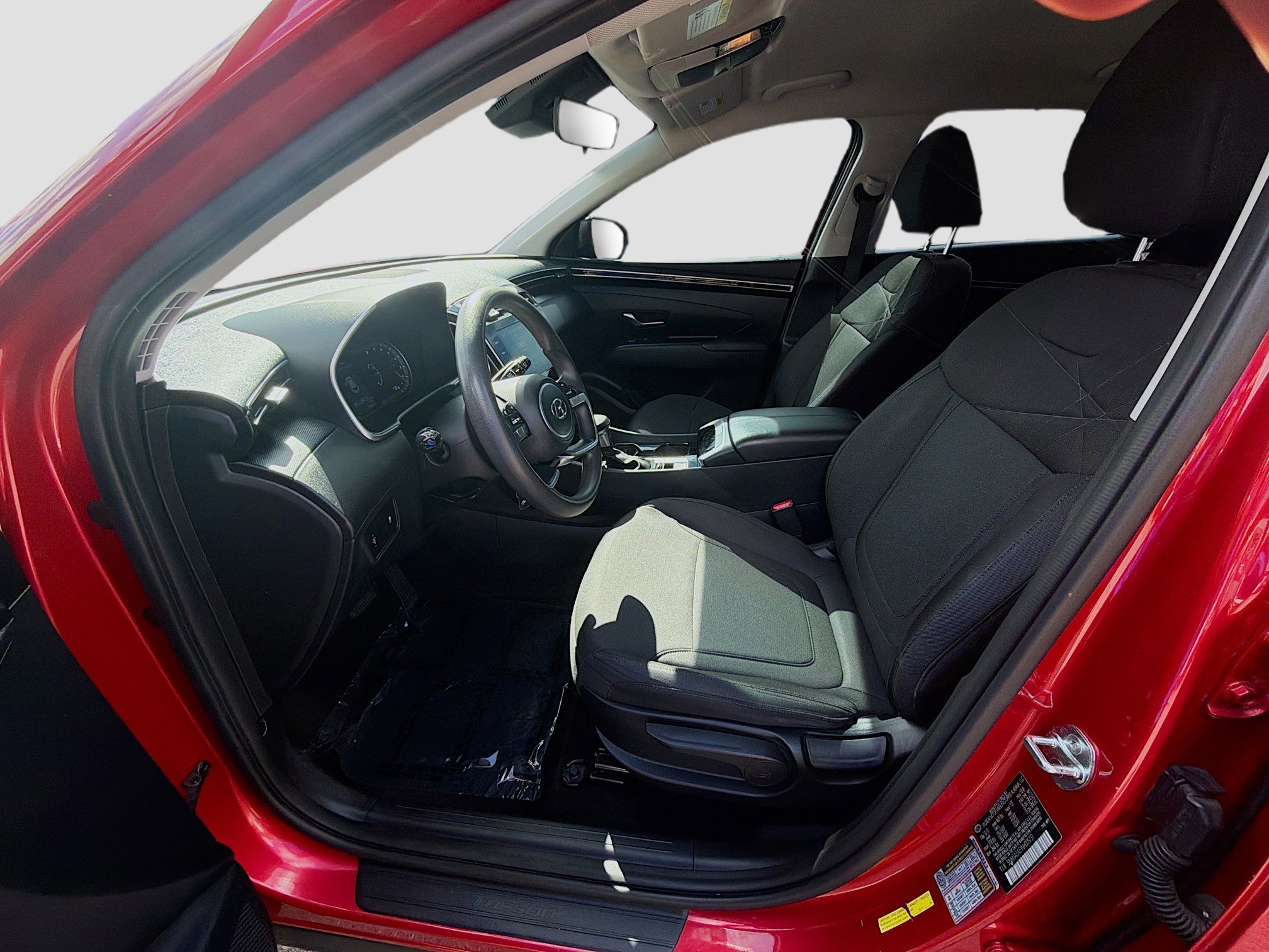 2022 Hyundai Tucson SE - Photo 16