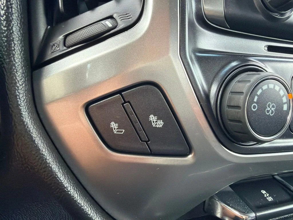 Used 2016 Gray Chevrolet LT image 37