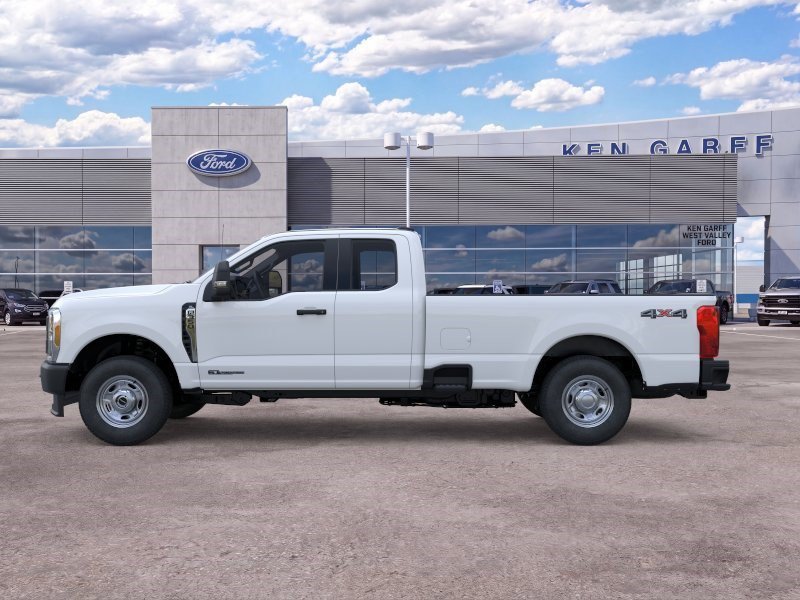 New 2026 Oxford White Ford XL image 3