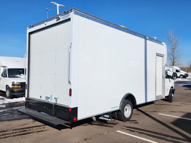 New 2026 Summit White Chevrolet 2WT image 8