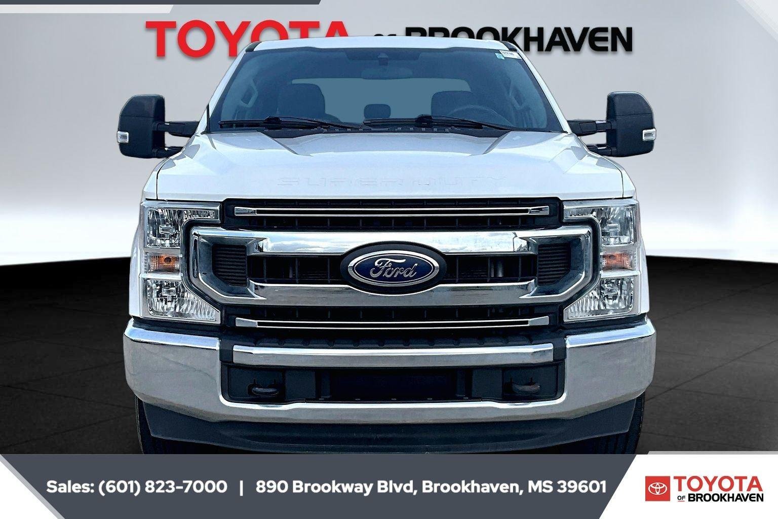 Used 2022 Oxford White Ford XLT image 3