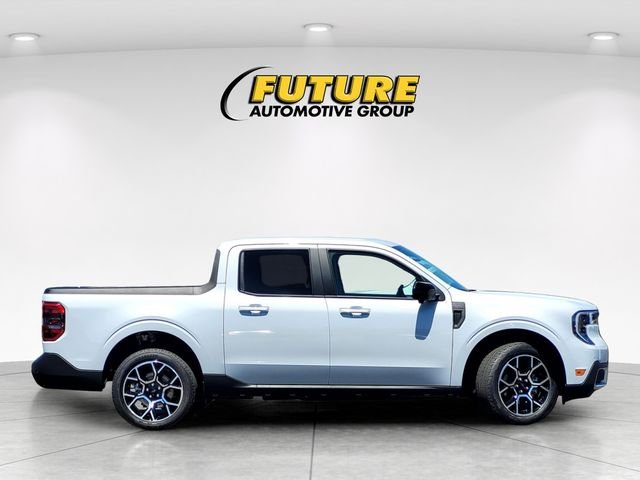 Used 2025 White Ford Lariat image 3