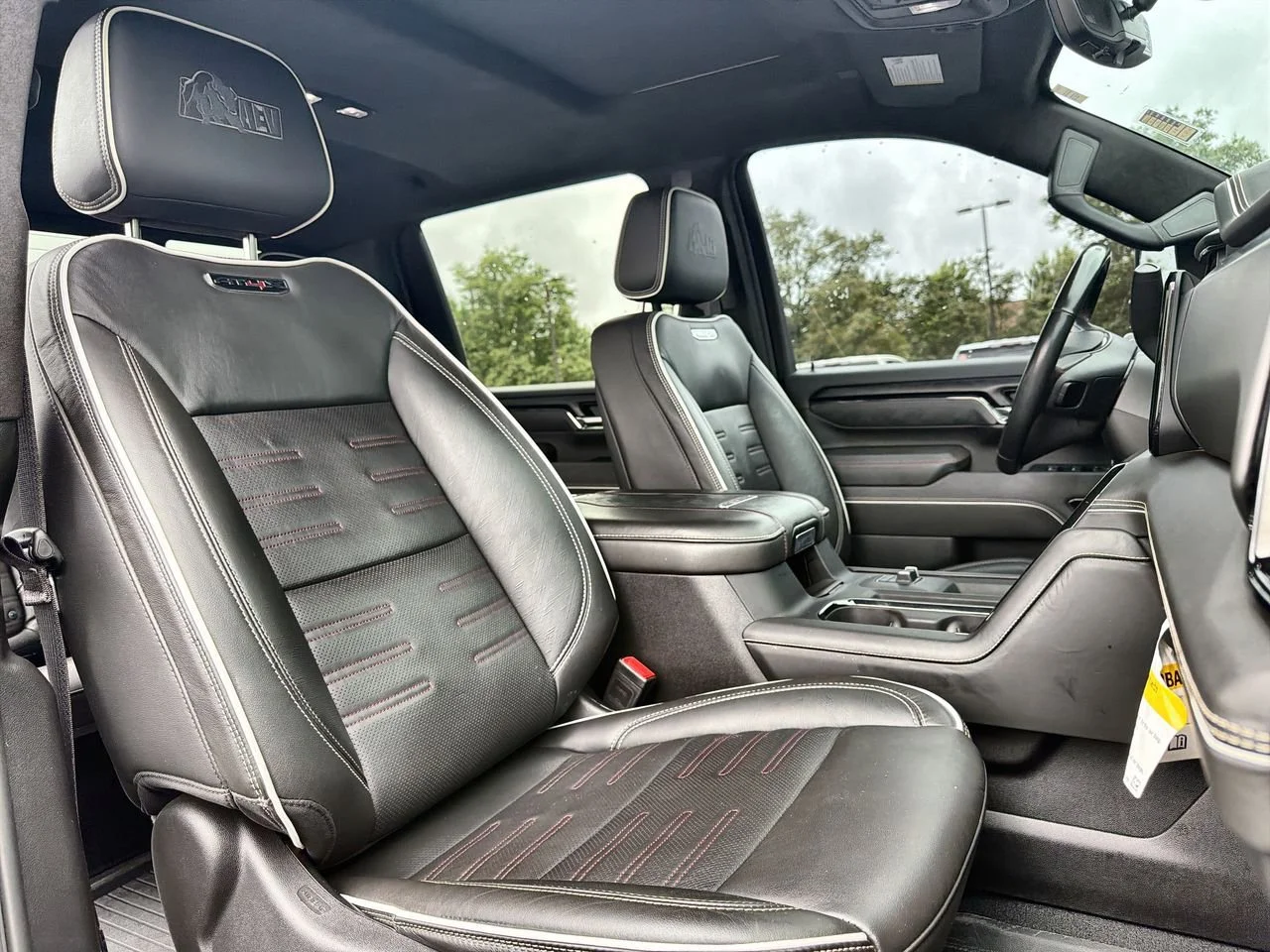 Used 2024 Onyx Black GMC AT4X image 23