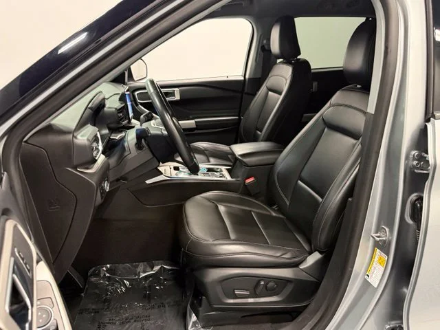 Used 2024 Silver Ford XLT image 10