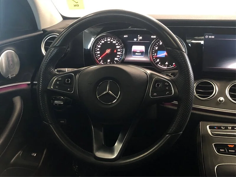 2018 Mercedes-Benz E-Class E300 - Photo 16